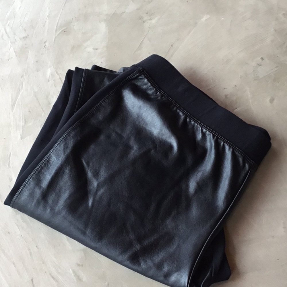 Roz and Ali black Faux Leather pants